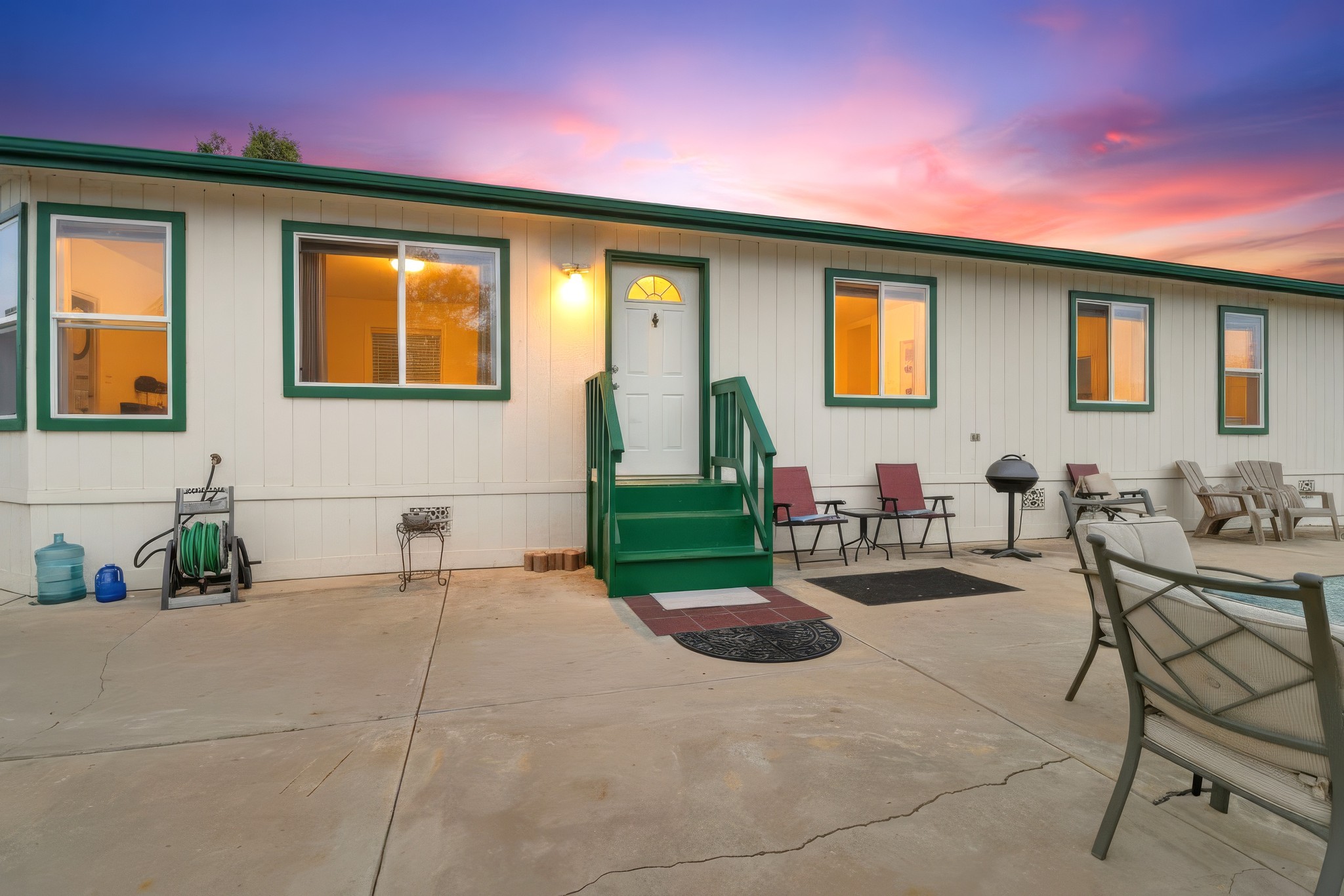 Virtual tour photo 50 of 49 for 300 Thornton Dr SPC 14