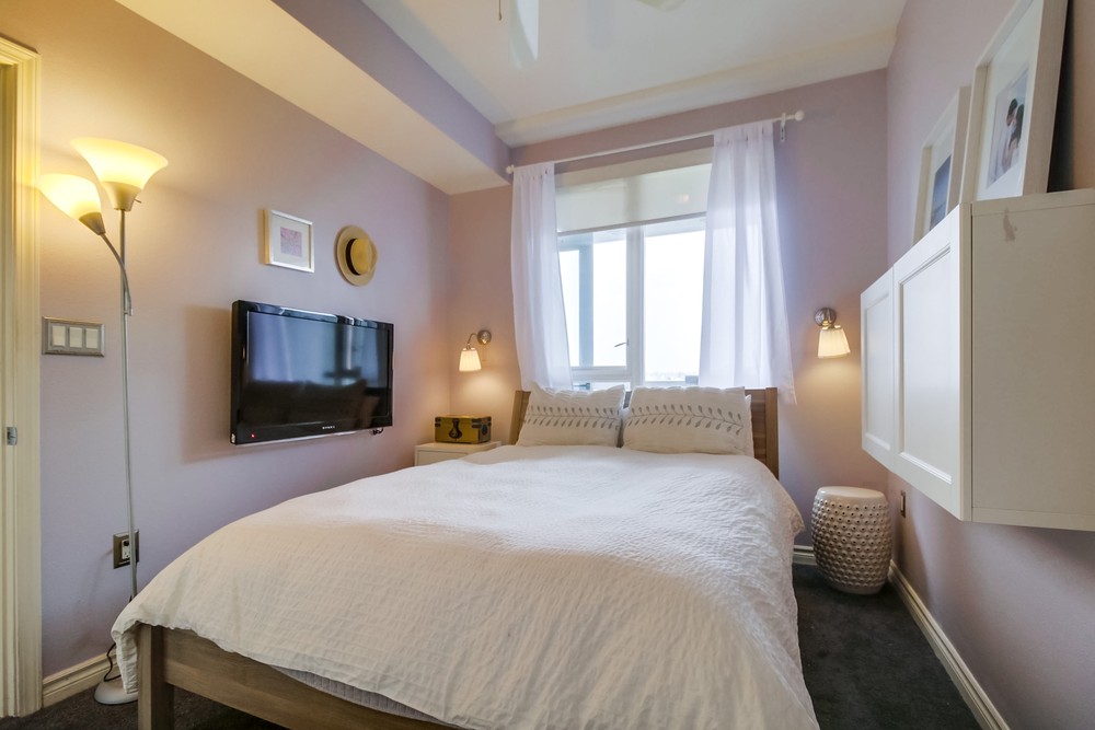 Virtual tour photo 16 of 21 for 300 W Beech St #1004