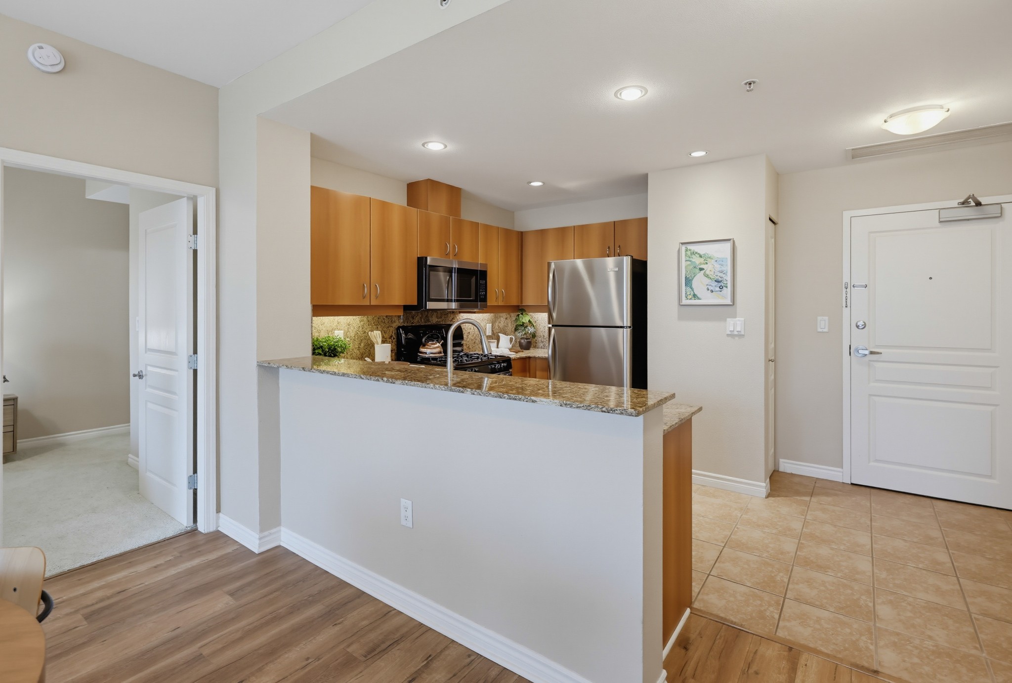 Virtual tour photo 20 of 54 for 300 W Beech St #1101