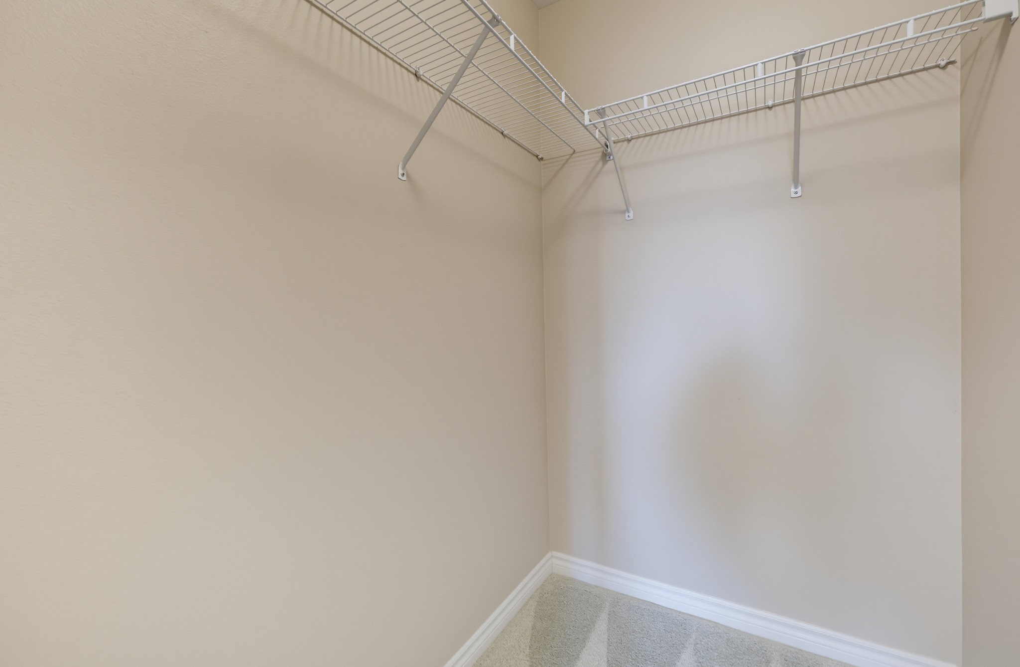 Virtual tour photo 34 of 54 for 300 W Beech St #1101