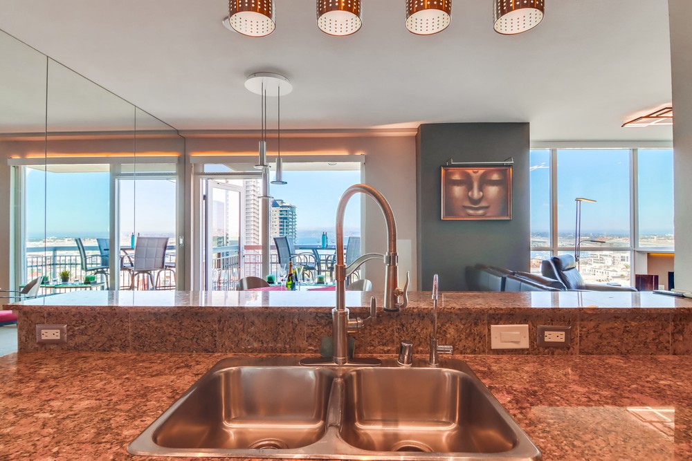 Virtual tour photo 22 of 53 for 300 W Beech St #1303
