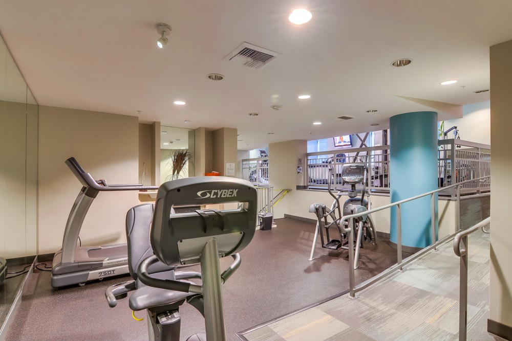 Virtual tour photo 50 of 53 for 300 W Beech St #1303