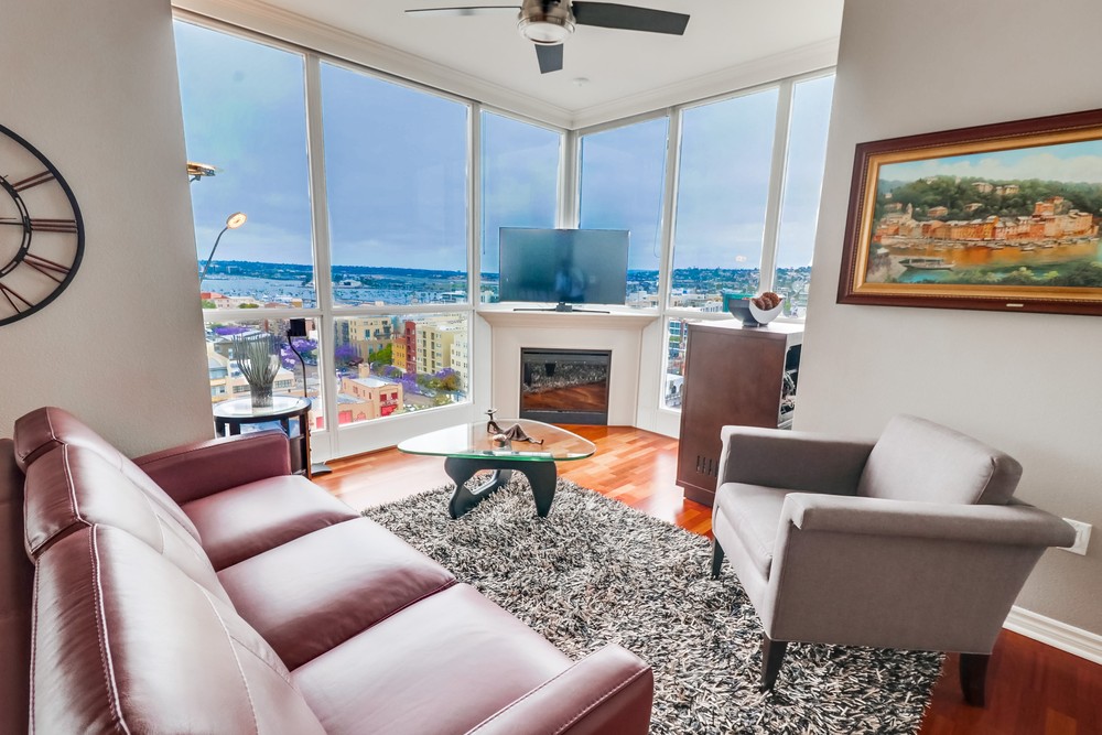 Virtual tour photo 6 of 36 for 300 W Beech St