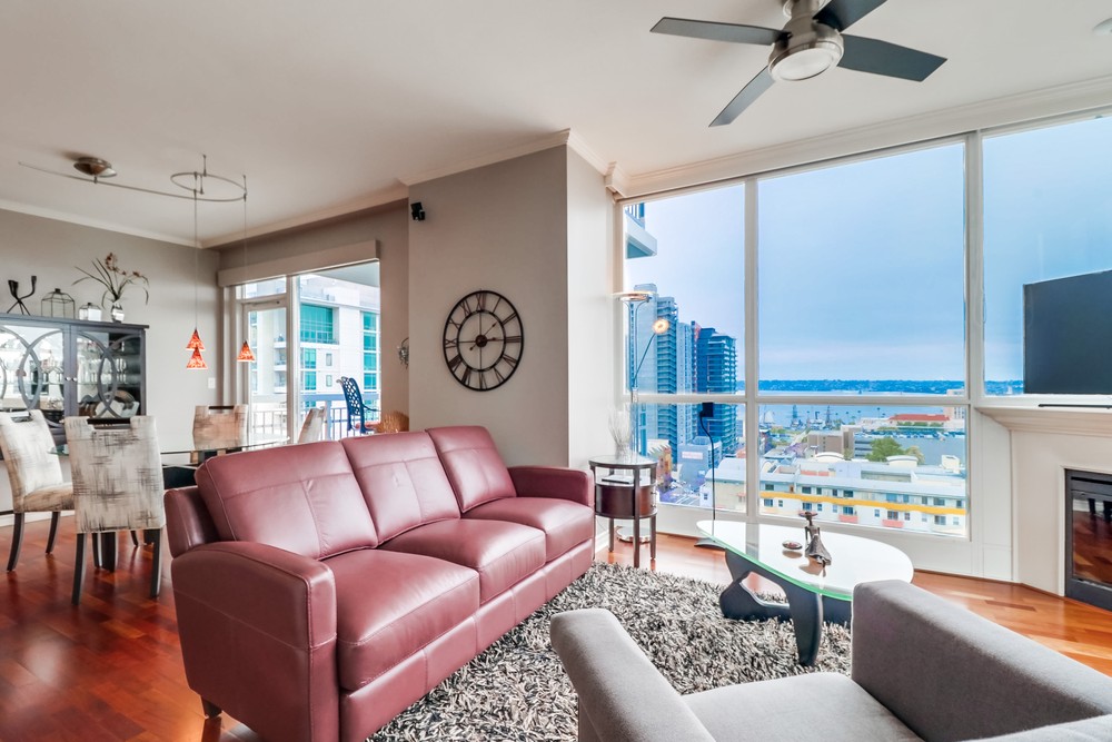 Virtual tour photo 8 of 36 for 300 W Beech St