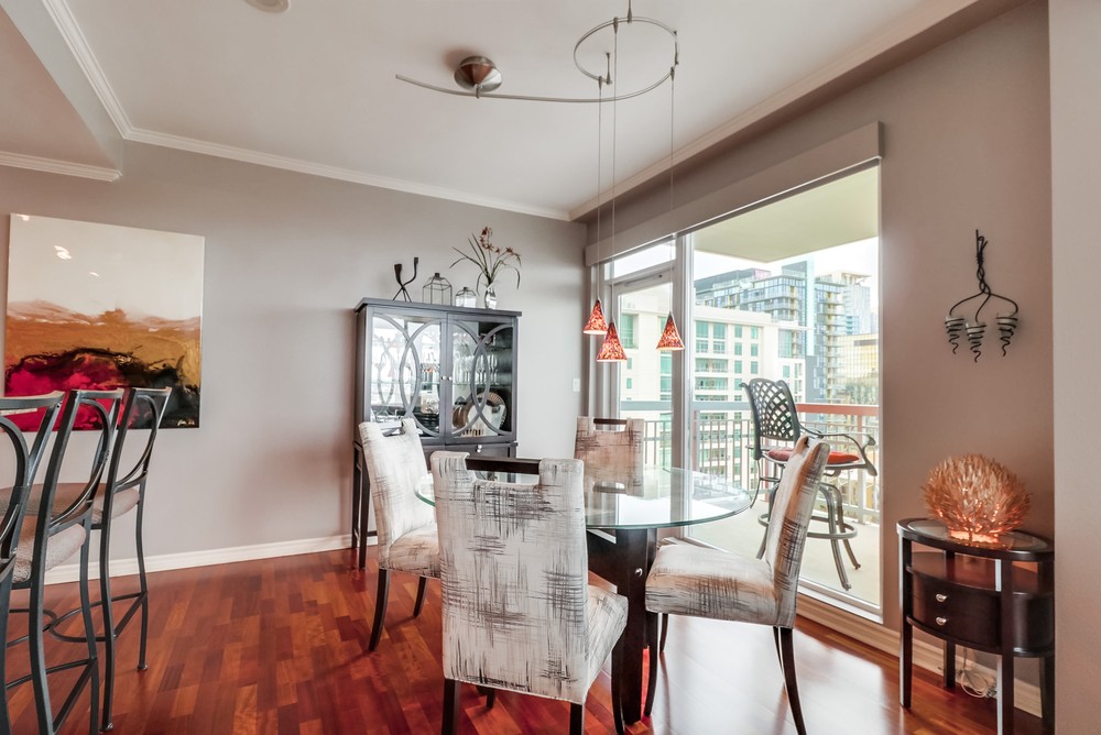 Virtual tour photo 11 of 36 for 300 W Beech St