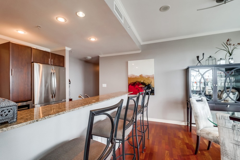 Virtual tour photo 16 of 36 for 300 W Beech St