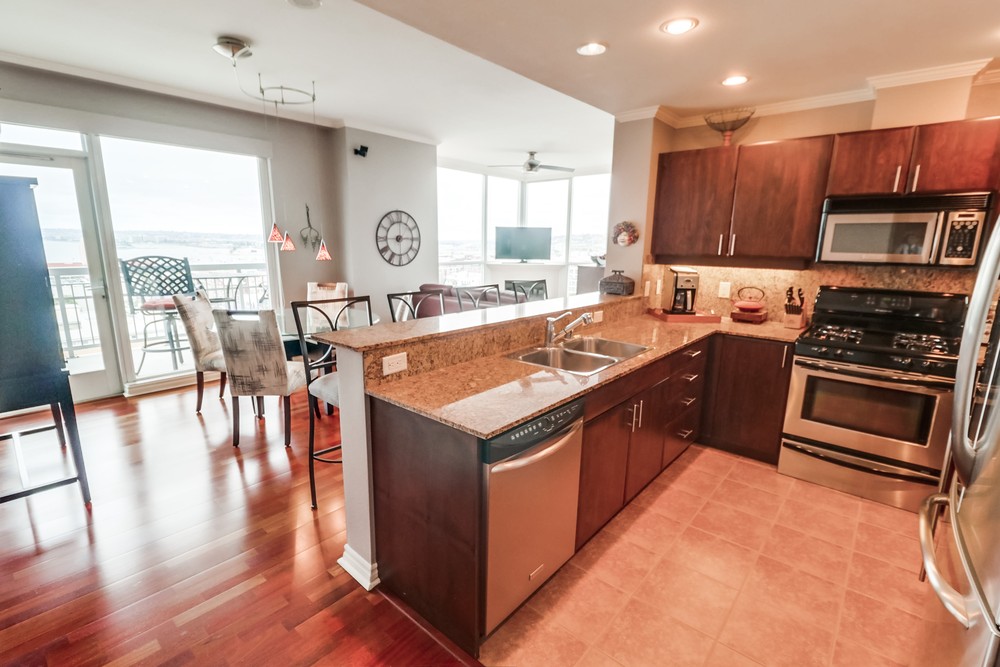 Virtual tour photo 17 of 36 for 300 W Beech St