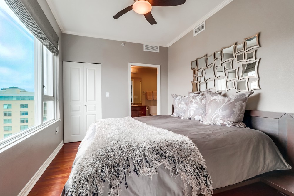 Virtual tour photo 21 of 36 for 300 W Beech St