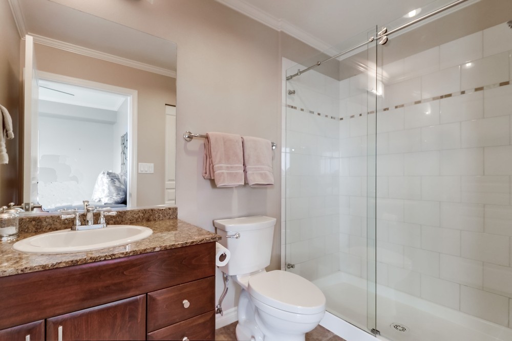 Virtual tour photo 25 of 36 for 300 W Beech St