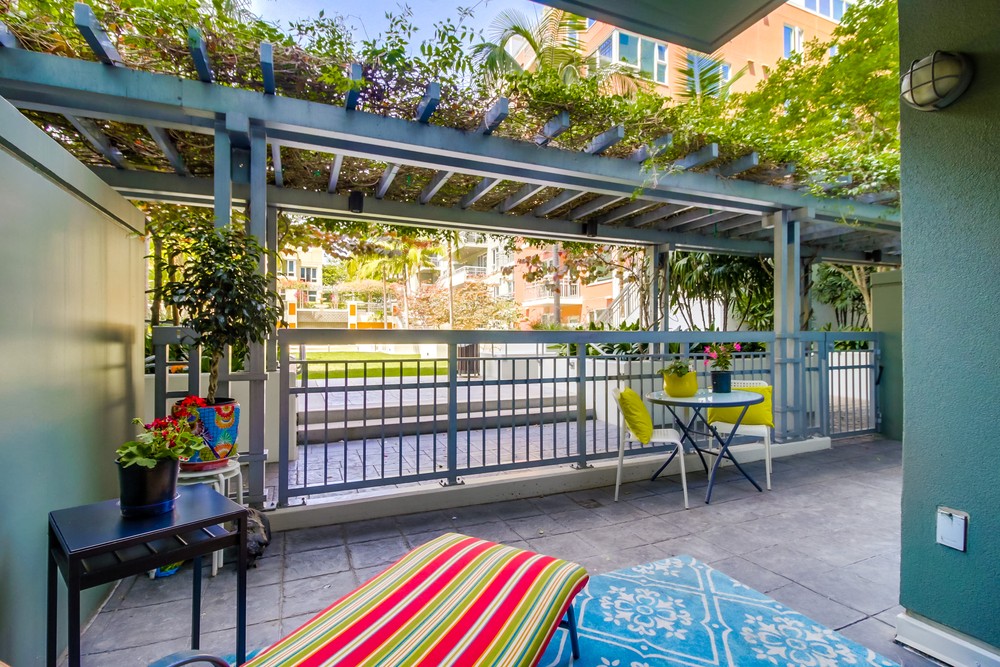Virtual tour photo 22 of 27 for 300 W Beech St #7