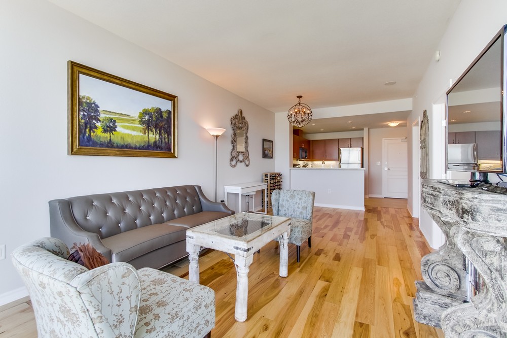 Virtual tour photo 12 of 39 for 300 West Beech Street #1005