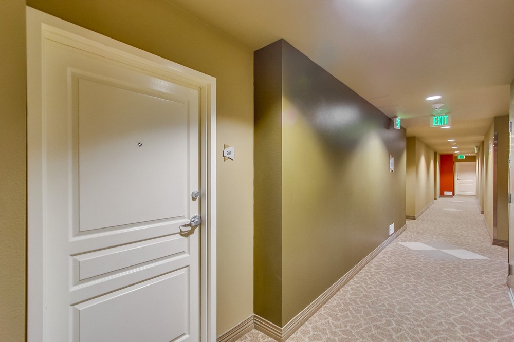 Virtual tour photo 6 of 46 for 300 West Beech Street #605