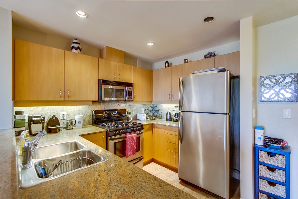 Virtual tour photo 19 of 46 for 300 West Beech Street #605