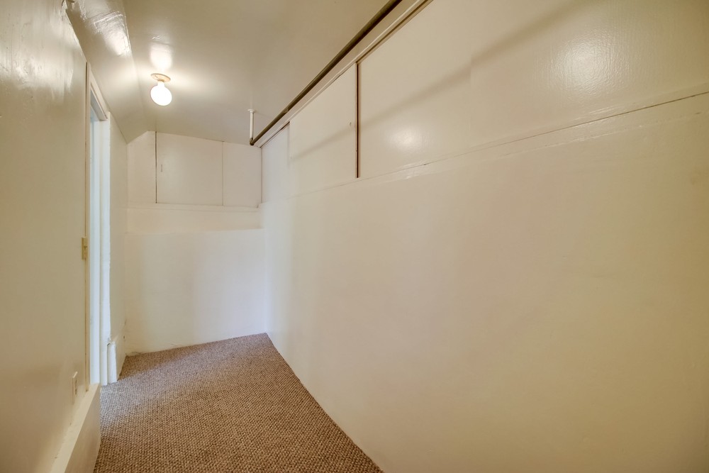 Virtual tour photo 13 of 24 for 3006 Dove St