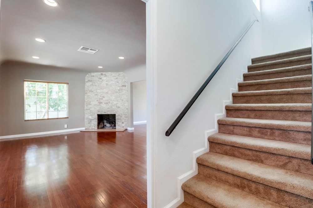 Virtual tour photo 7 of 48 for 3006 Dove St