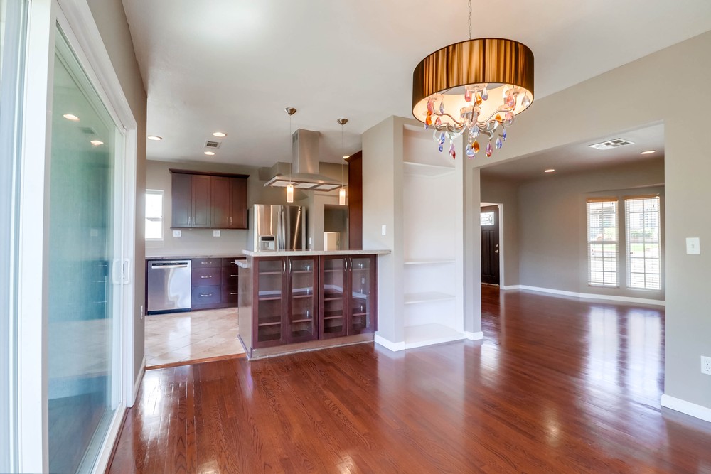 Virtual tour photo 17 of 48 for 3006 Dove St