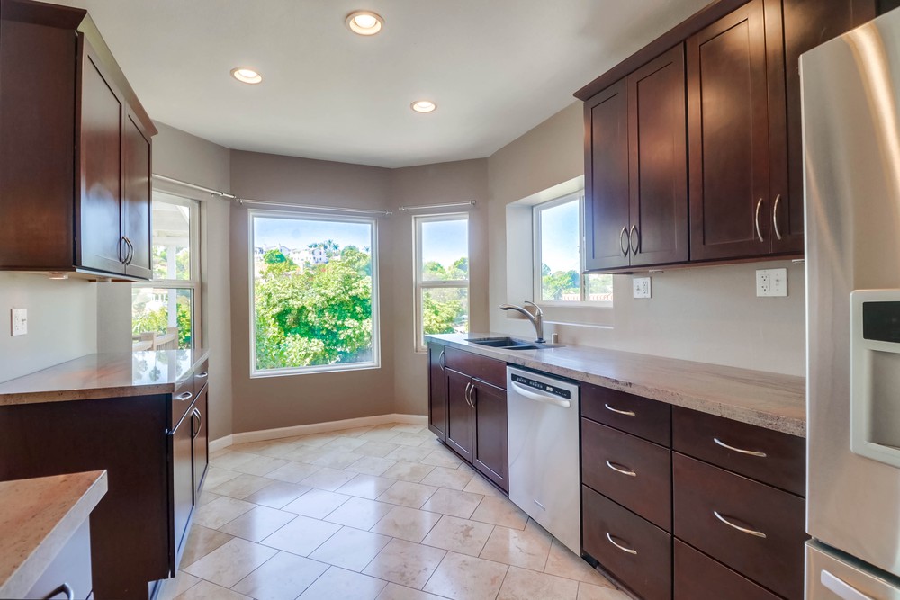 Virtual tour photo 21 of 48 for 3006 Dove St