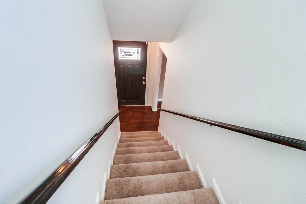 Virtual tour photo 30 of 48 for 3006 Dove St