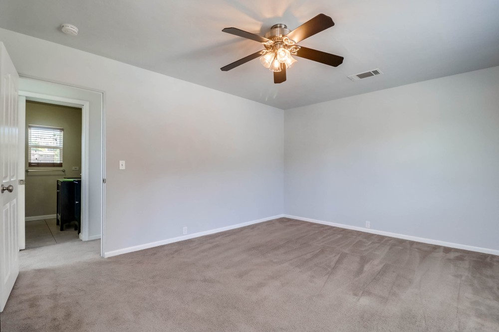 Virtual tour photo 35 of 48 for 3006 Dove St