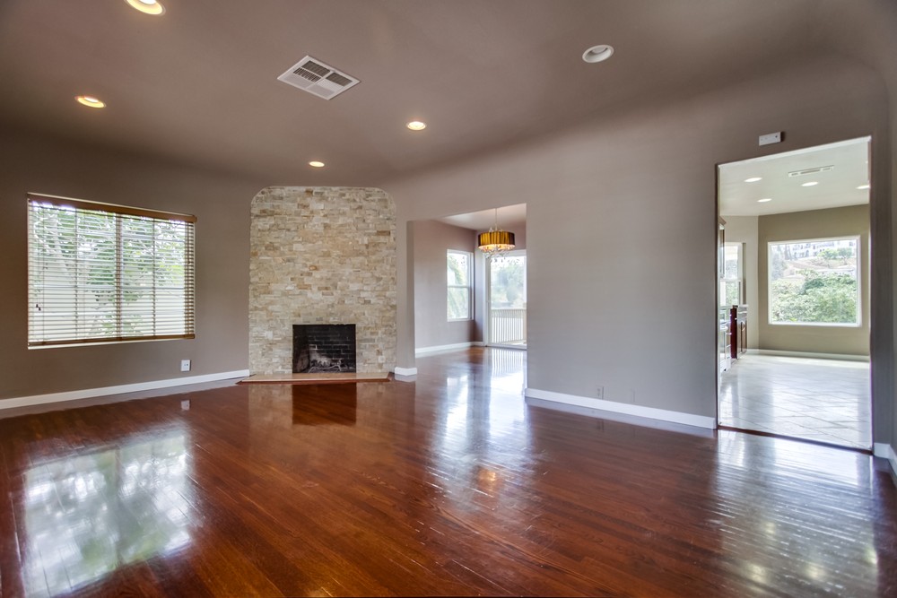 Virtual tour photo 7 of 55 for 3006 Dove St