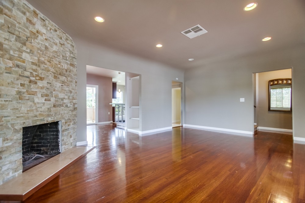 Virtual tour photo 8 of 55 for 3006 Dove St