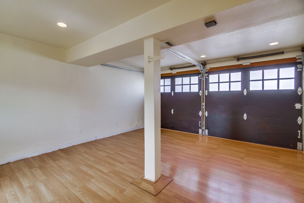 Virtual tour photo 42 of 55 for 3006 Dove St