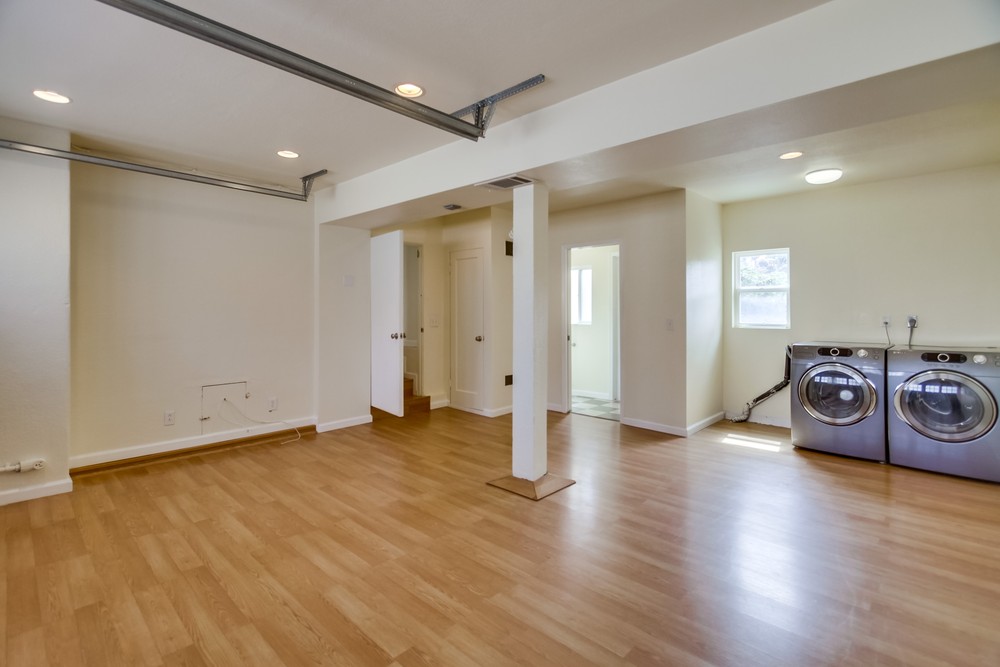 Virtual tour photo 44 of 55 for 3006 Dove St