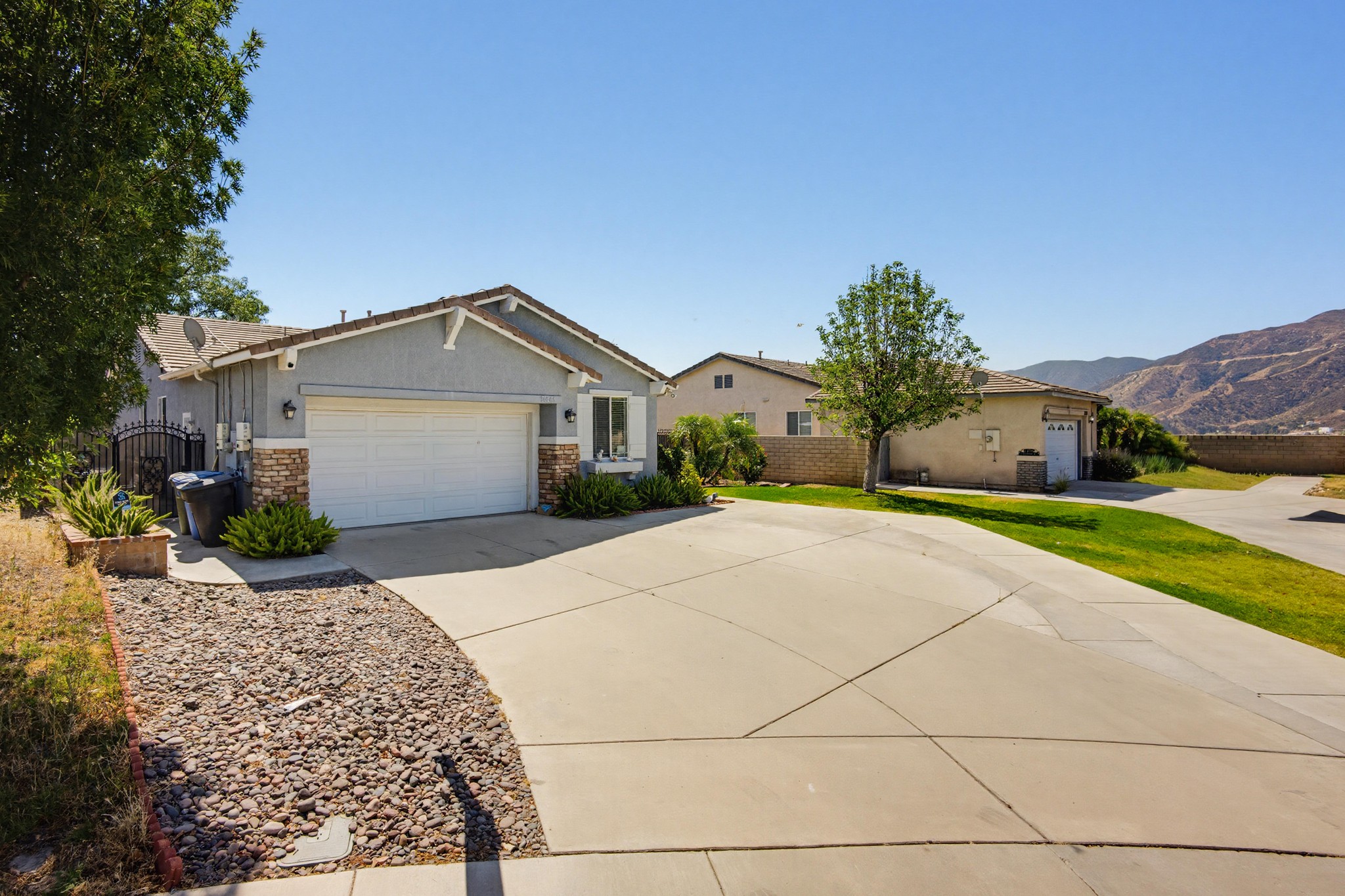 Virtual tour photo 4 of 55 for 30066 Lake Trail Cir