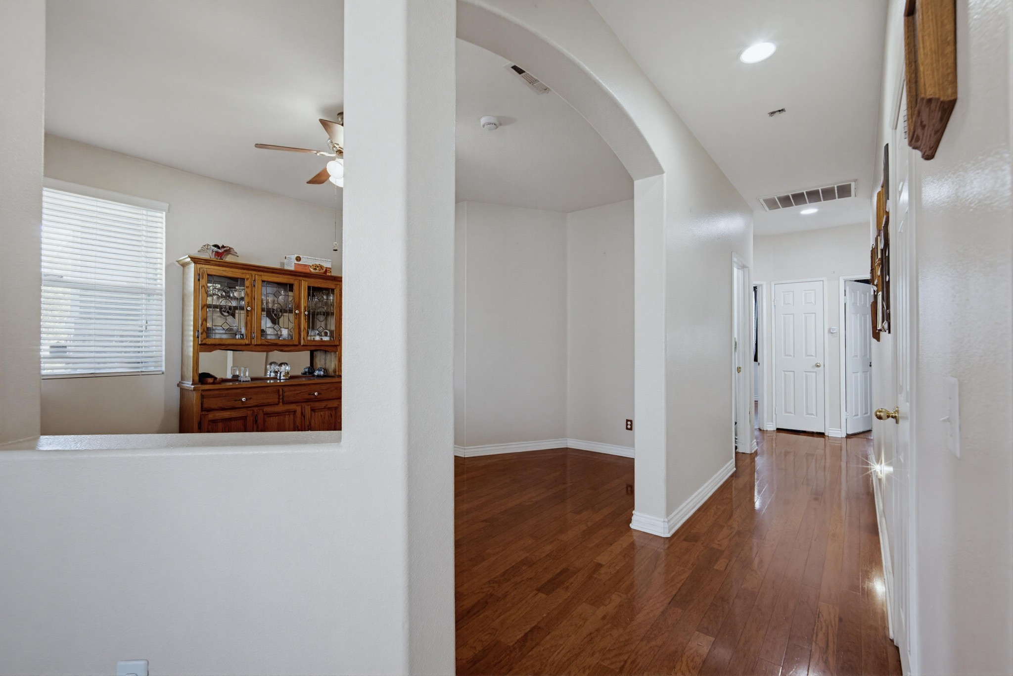 Virtual tour photo 14 of 55 for 30066 Lake Trail Cir