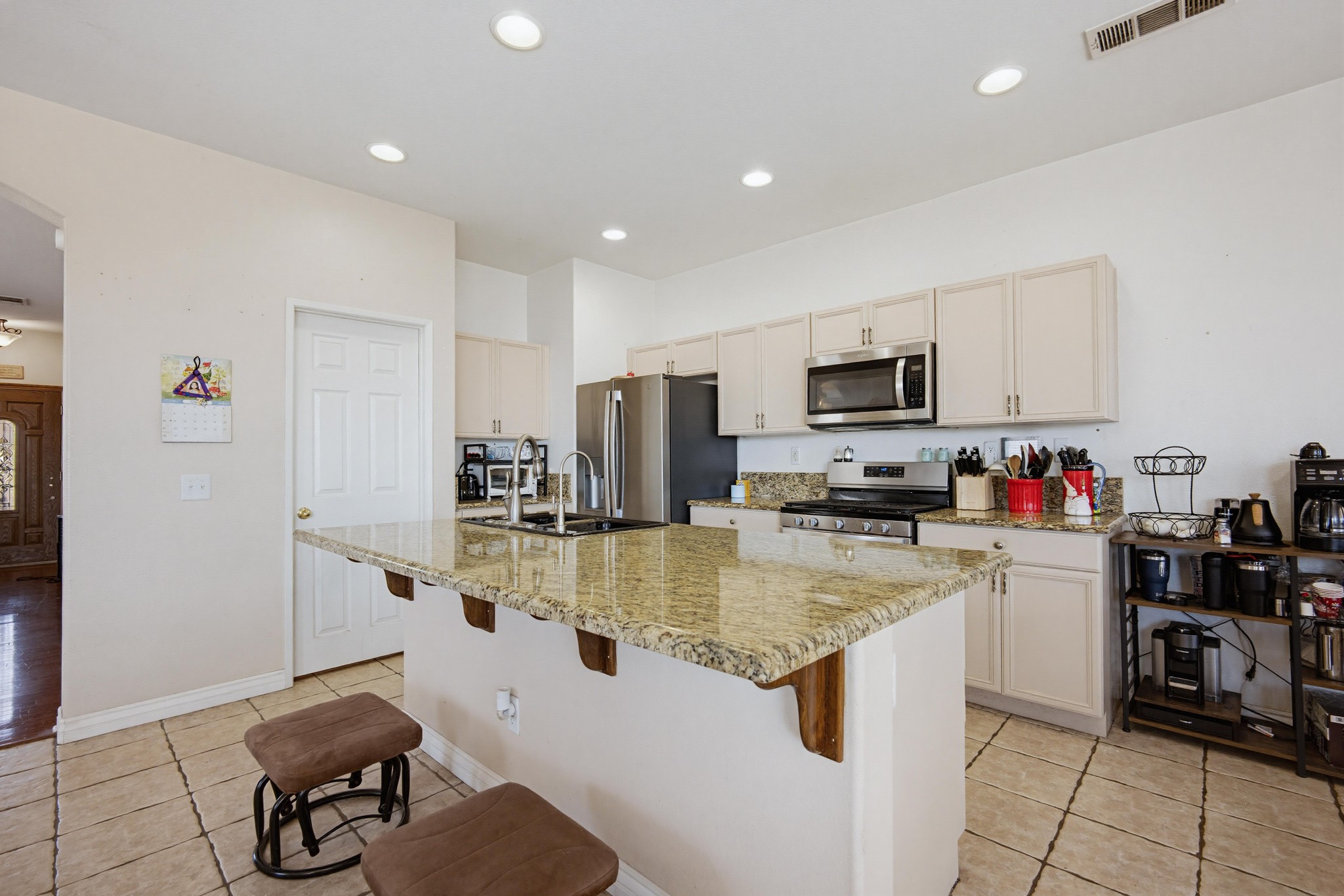 Virtual tour photo 26 of 55 for 30066 Lake Trail Cir