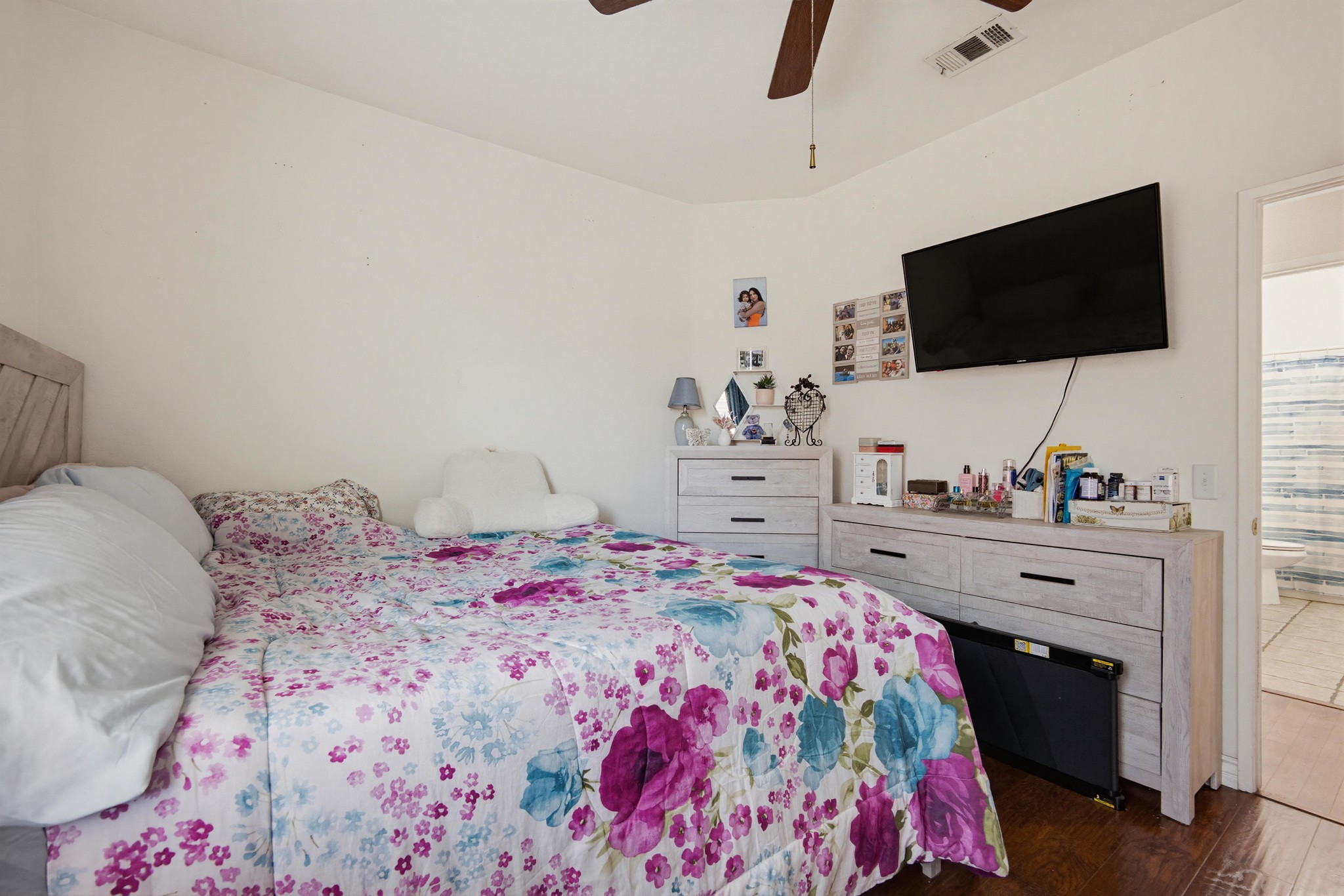 Virtual tour photo 37 of 55 for 30066 Lake Trail Cir