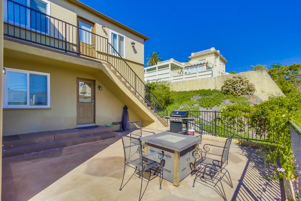 Virtual tour photo 7 of 44 for 3007 Columbia St