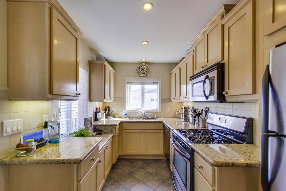 Virtual tour photo 15 of 44 for 3007 Columbia St