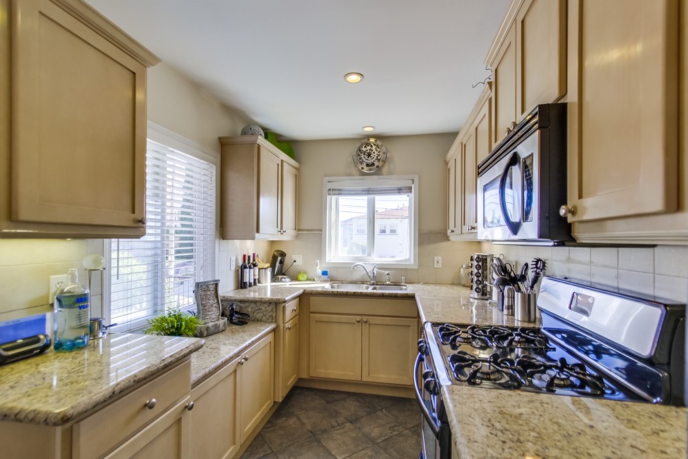 Virtual tour photo 16 of 44 for 3007 Columbia St