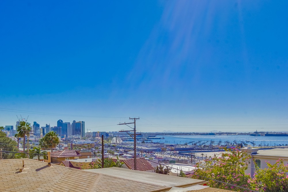 Virtual tour photo 31 of 44 for 3007 Columbia St