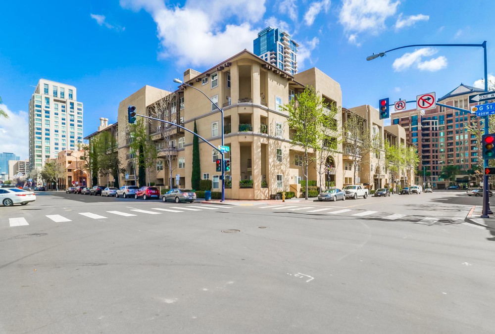 Virtual tour photo 1 of 53 for 301 W G St