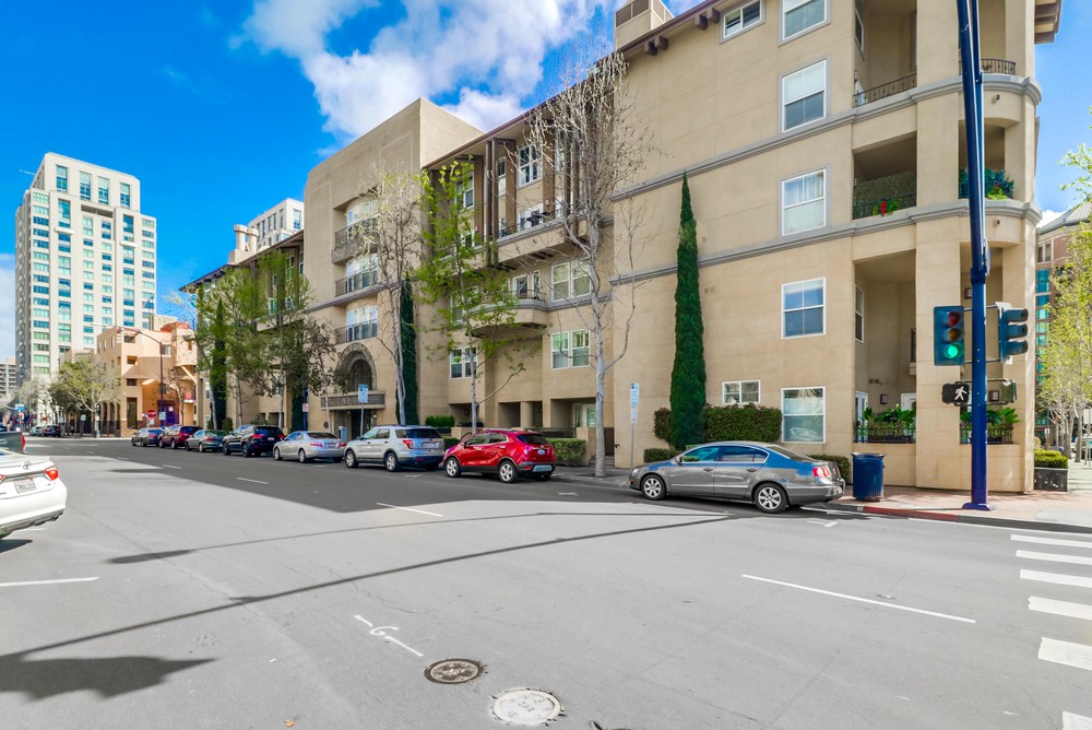 Virtual tour photo 3 of 53 for 301 W G St