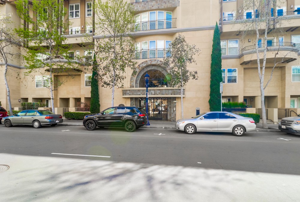 Virtual tour photo 4 of 53 for 301 W G St