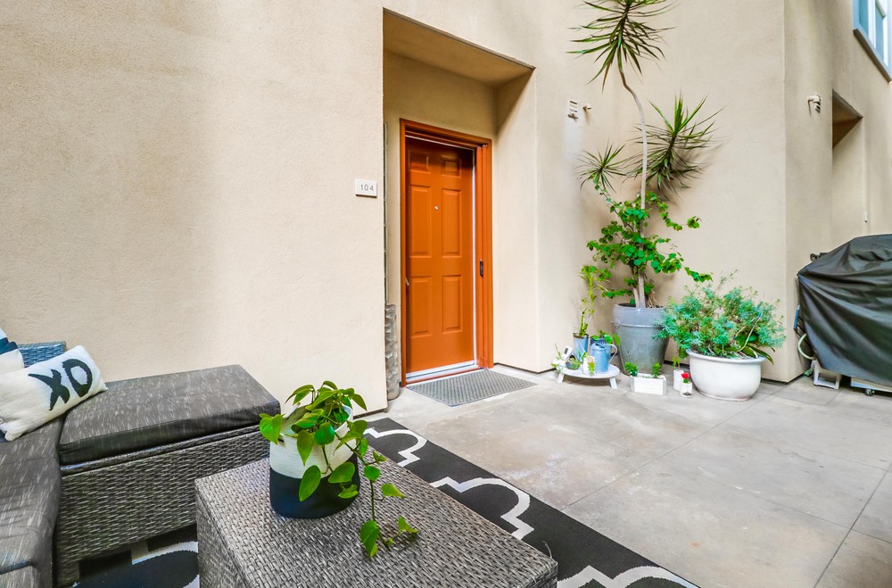 Virtual tour photo 12 of 53 for 301 W G St