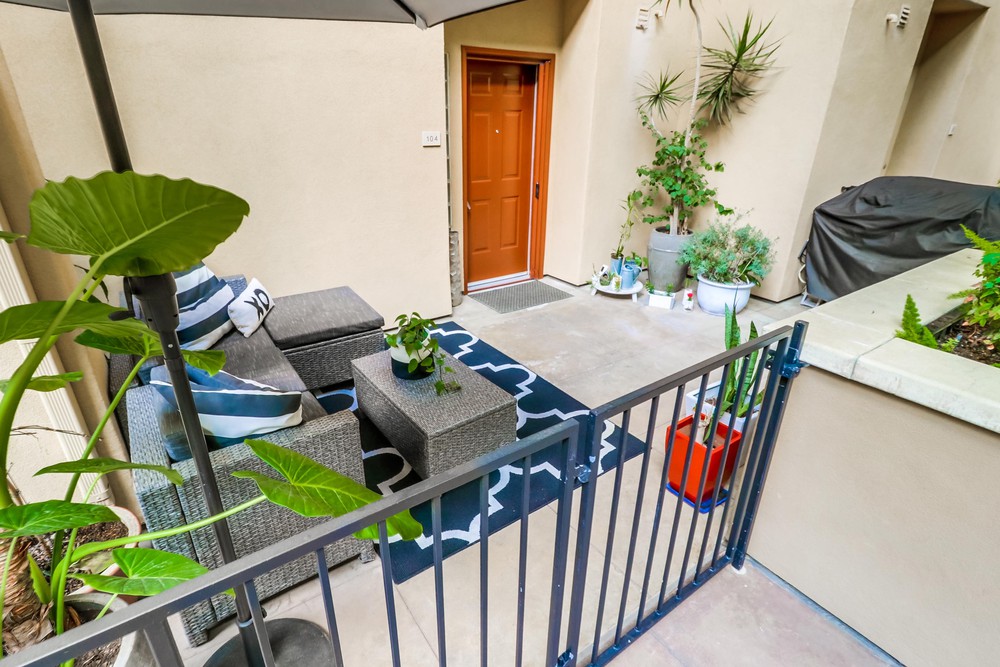 Virtual tour photo 13 of 53 for 301 W G St