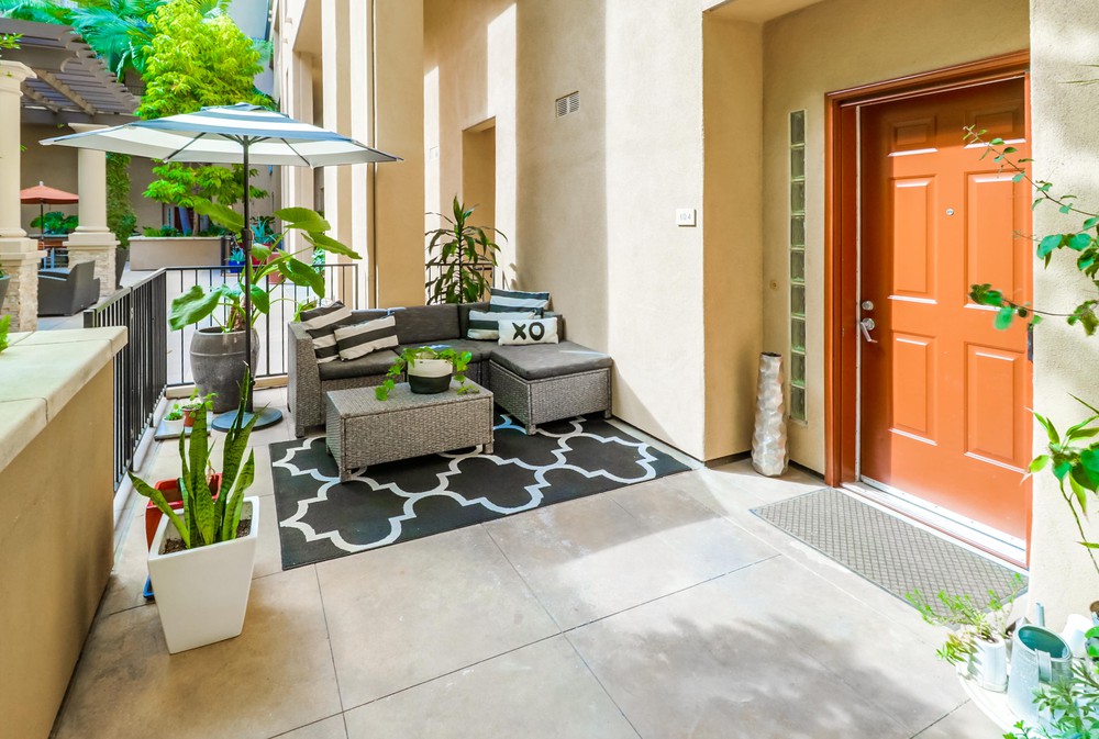 Virtual tour photo 15 of 53 for 301 W G St