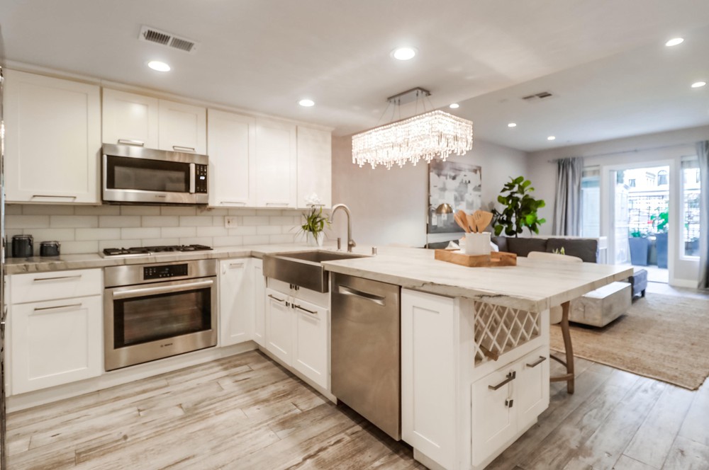 Virtual tour photo 28 of 53 for 301 W G St