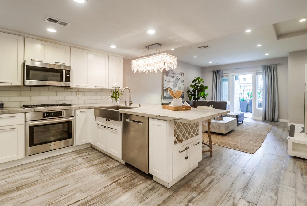 Virtual tour photo 29 of 53 for 301 W G St