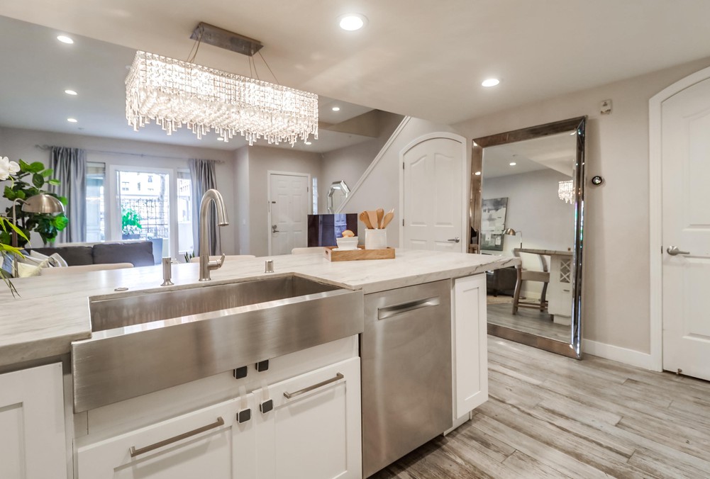 Virtual tour photo 30 of 53 for 301 W G St