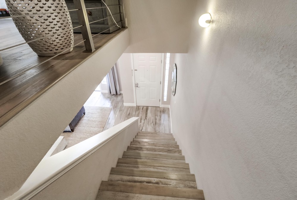 Virtual tour photo 33 of 53 for 301 W G St