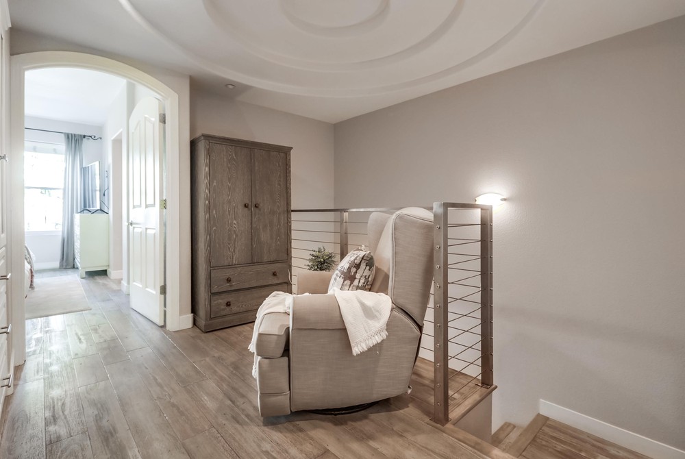 Virtual tour photo 35 of 53 for 301 W G St