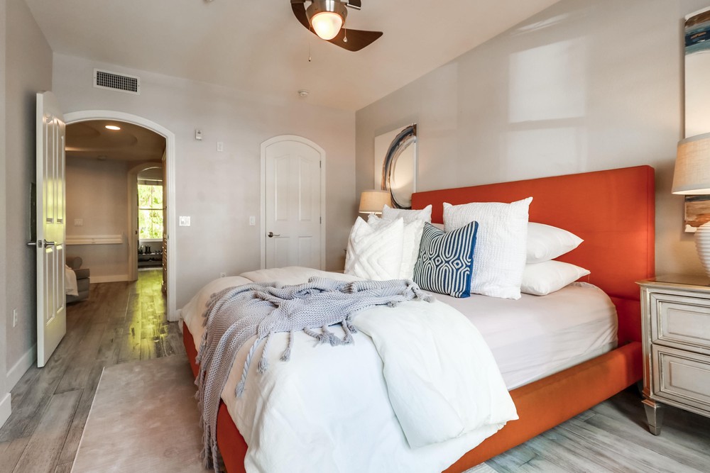 Virtual tour photo 41 of 53 for 301 W G St