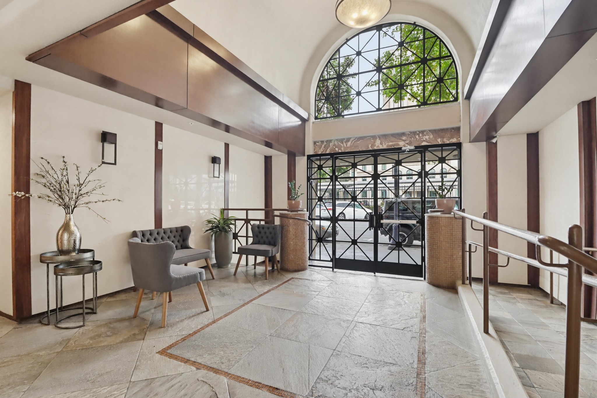 Virtual tour photo 4 of 59 for 301 W G St #321