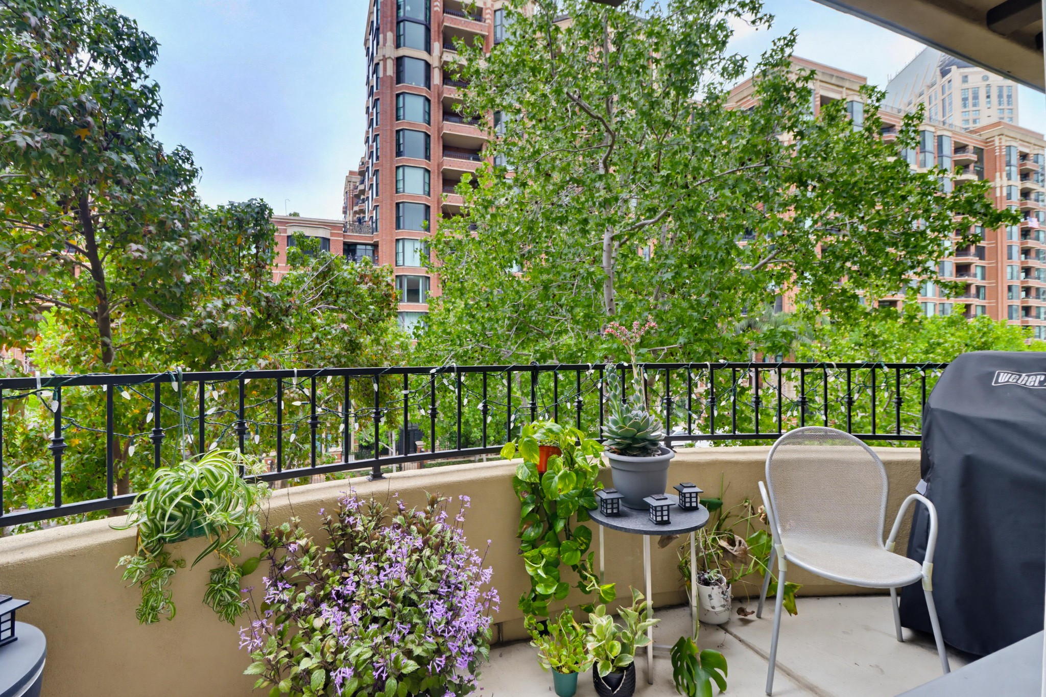 Virtual tour photo 18 of 59 for 301 W G St #321