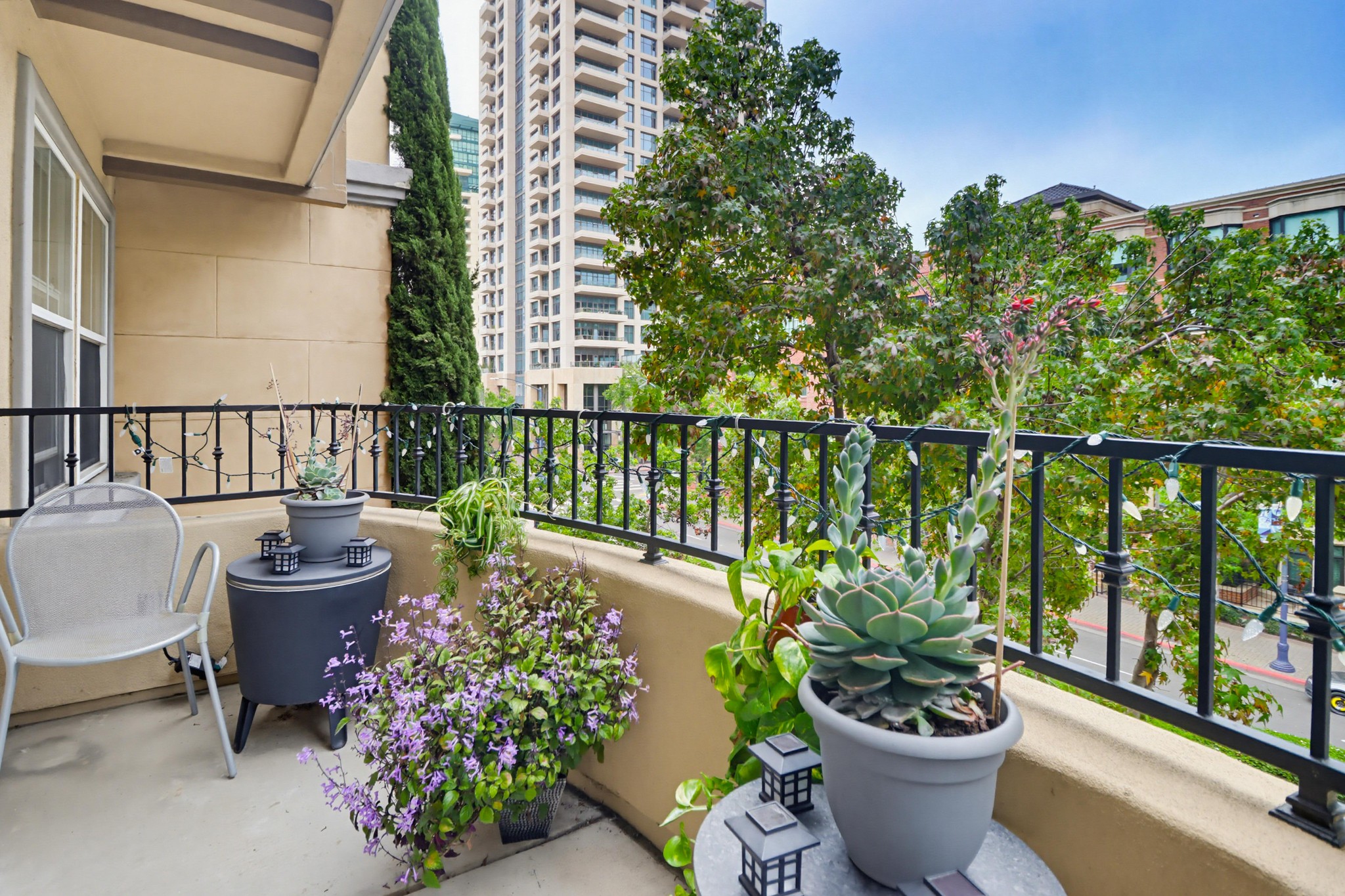 Virtual tour photo 19 of 59 for 301 W G St #321